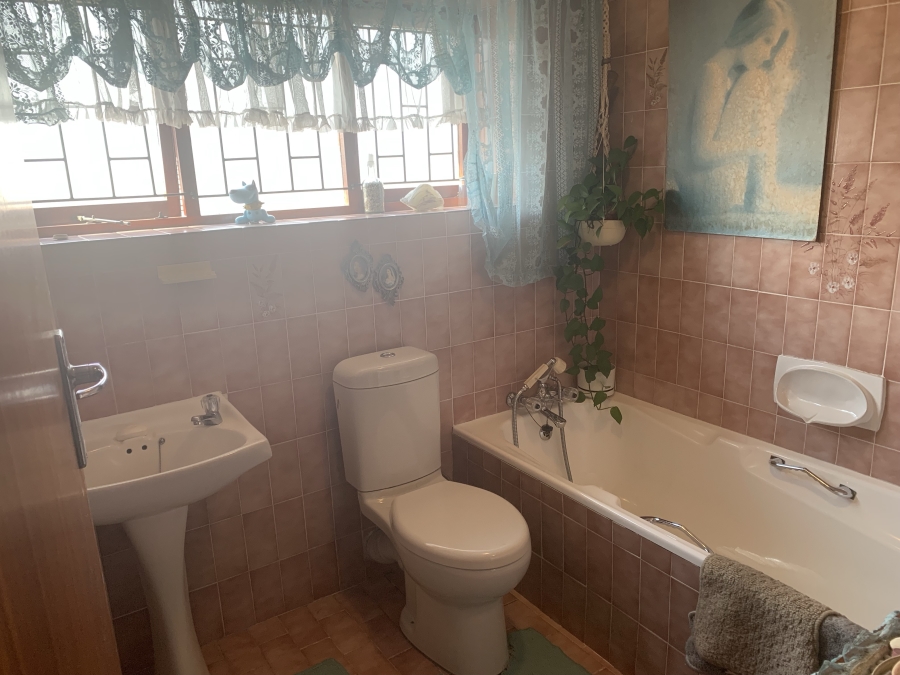 3 Bedroom Property for Sale in Table View Western Cape